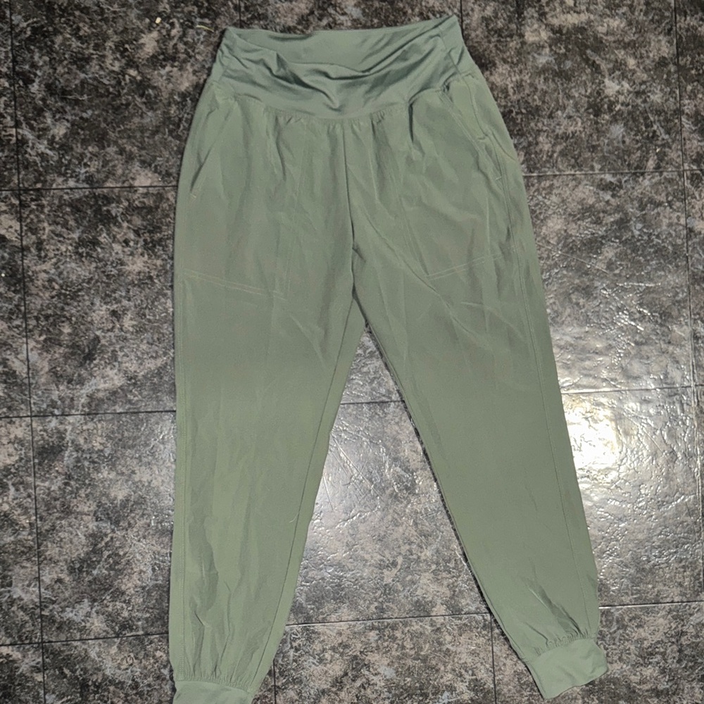 DSG women’s Sage Green High-Waisted Joggers